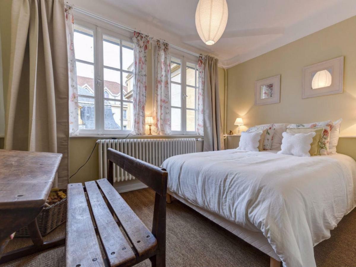 H-Bnb - Les Meubles Du 1 Bed and Breakfast Metz Kamer foto