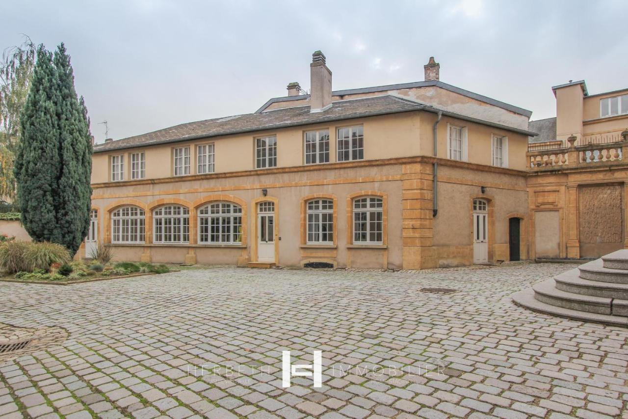 H-Bnb - Les Meubles Du 1 Bed and Breakfast Metz Buitenkant foto